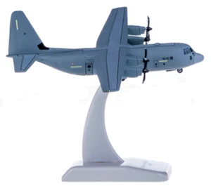 1:200 Hogan F.F.AA Lockheed C-130J Airfreighter Diecast Military Aircraft Model - Picture 1 of 5