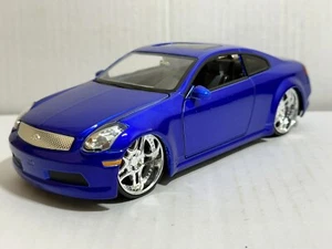 JADA INFINITI G35 CANDY PURPLE 1:24 (SYMBOLIC SL-1) WHEELS DIECAST NEW NO BOX - Picture 1 of 12