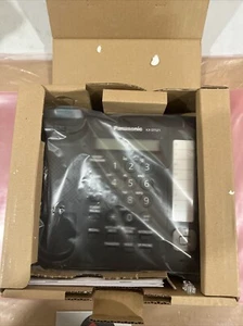Panasonic KX-DT521-B / DT521 Digital Display Phone - Black *NEW IN BOX* - Picture 1 of 6
