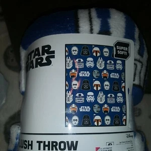 Star Wars 46" x 60" Plush Throw Blanket - Picture 1 of 3