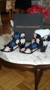 Rebecca Minkoff black floral embroidered suede Bootie women 8.5 Medium,2.5 inch - Picture 1 of 3