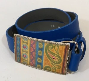 Cintura in pelle blu con fibbia decorativa e adattabile regolabile 31” - 35” - Foto 1 di 3