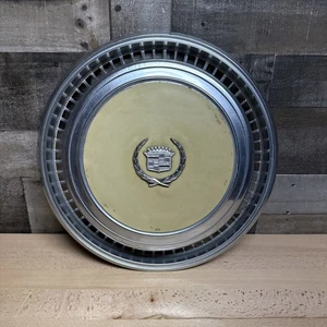 Cadillac Eldorado Wheel Cover Hubcap Yellow 1976 1977 1978 1974 1975 76 77 78 74 - Foto 1 di 24