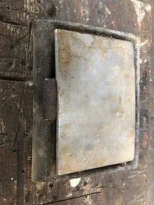 Range Rover Classic - Aschenbecher im frühen Stil wie an den frühen 2-türigen Autos montiert - Bild 1 von 6