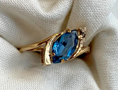 Anillo Oro Amarillo 10k 1.78g Joyería Fina Talla 7.5 Banda Color Topacio Azul *LEER* Foto 1 de 4