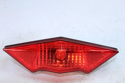 08-24 LUZ TRASERA CAN-AM OUTLANDER 400-500-650-800R 450 EFI 570 OEM 710001203 Foto 1 de 4
