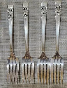 Coronation Pattern by Oneida Community SilverPlate Set of 4 Salad Fork - Picture 1 of 6