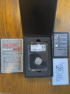2004 Platinum Eagle P$25 VaultBox Series 5 NGCX 9.9 (MS69) 💥MUST-HAVE COIN💥 - Picture 1 of 6