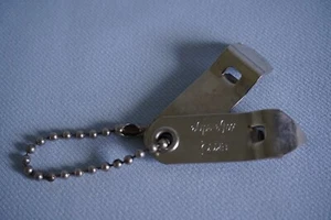 Vintage EKCO Safe Edge Key Chain Beer bottle can openers barware USA - Picture 1 of 5