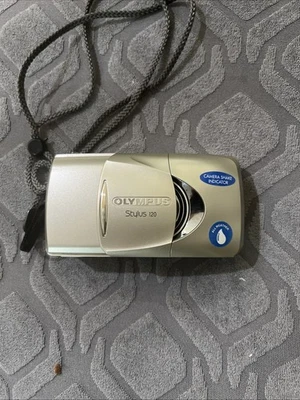 Vintage OLYMPUS Infinity Stylus Epic Zoom 80 SHOOT Film Camera 35mm FOR PARTS - Image 1 of 4