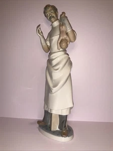 Lladro 4763 The Obstetrician Doctor with Newborn Baby Porcelain Figurine 14”Tall - Picture 1 of 16