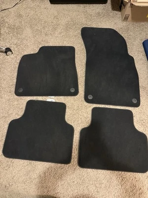 🚘 OEM 2017 - 2023 Audi Q7 Front & Rear Carpet Car Mats Original Black🔷 - Image 1 of 3