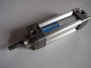 VERIN FESTO 14123 DNU 32 50 PPV A Ø32 course 50 - Picture 1 of 2