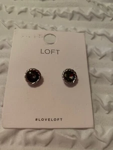 $24.50 Loft Set Stone Silver Tone Stud Earrings D20 - Picture 1 of 5