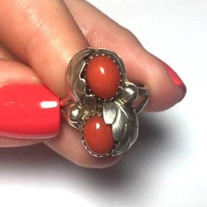 GORGEOUS NATIVE AMERICAN NATURAL PINK OVAL CORAL HANDMADE LADIES RING SIZE 5 3/4 - Picture 1 of 7