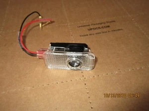 2006 AUDI A4  CONVERTIBLE DOOR PROJECTION LIGHT - Picture 1 of 8