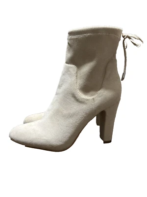 Boohoo Crema Marfil Imitación Gamuza Botines Tirar de lazo Mujer Talla 8 Foto 1 de 4