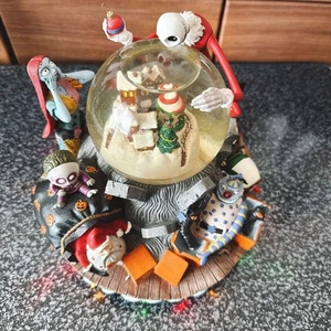 Disney Store Snow Globe The Nightmare Before Christmas Japan - Picture 1 of 17