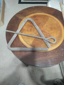Vintage Forged Large Hand Made Custom Dinner Triangle. Nice Sound 13''x13'' 7lb - Bild 1 von 5