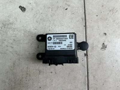 Jeep Grand Cherokee 2014 2015 módulo de control de asistencia de estacionamiento OEM 68204477AD Foto 1 de 4