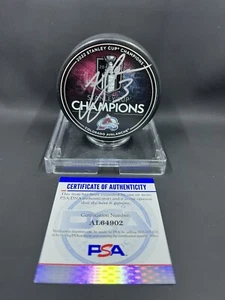 Jack Johnson Signed 2022 Stanley Cup Champions Hockey Puck PSA/DNA Avalanche - Picture 1 of 2