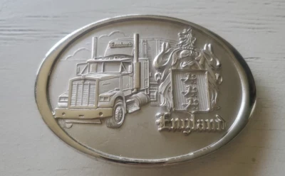 Escudo de armas de larga distancia para conductor de camión Inglaterra con hebilla de cinturón tono plateado Foto 1 de 2