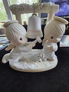 Precious Moments 1992 Figurine Angels “Ring Those Christmas Bells” #525898 - Picture 1 of 4