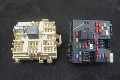 Set 2 Dash Fuse Box Block Relay Junction Body 15266958 15266952 Hummer H2 2006 - Image 1 of 4