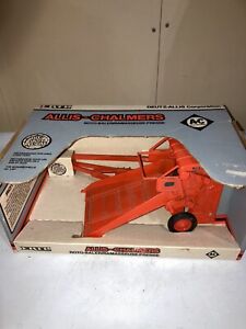 VINTAGE ALLIS CHALMERS ROTO-BALER For A TRACTOR  1/16 SCALE AC MIB 1989