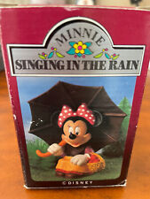 Bullyland - MINNIE MOUSE SINGING in the RAIN Figurine from Germany