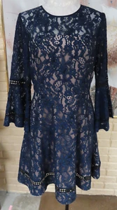 EUC GORGEOUS ELIZA J NAVY LACE OVER TAN SZ 6 FIT & FLARE L/S BELL DRESS - Picture 1 of 8