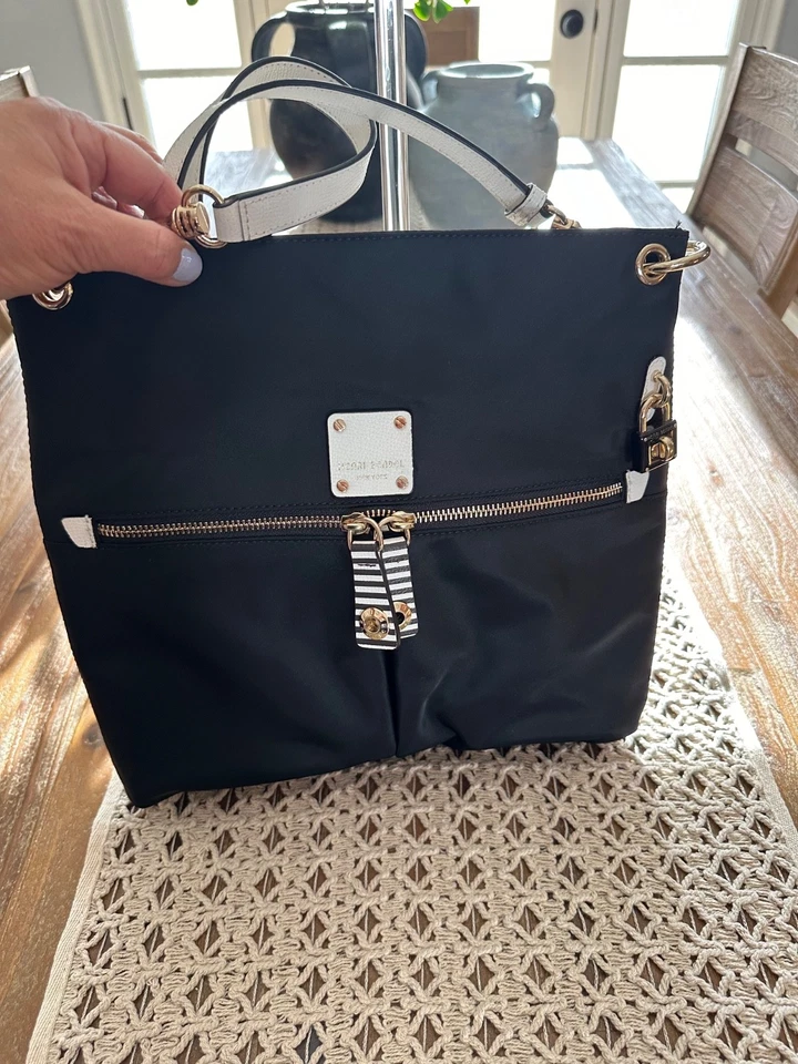 BOLSO MENSAJERO HENRI BENDEL JET SETTER CORREA LARGA AJUSTABLE - ¡NUEVO PRECIO MÁS BAJO!! Foto 1 de 4