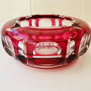 Vintage Bohemian Red Cut to Clear Glass Large Cigar or Cigarette Ashtray 1.25 Kg - Picture 1 of 7