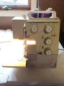 Bernina Bernette Serger Funlock 004 Sewing Machine W/ Pedal WORKING CONDITION - Picture 1 of 10