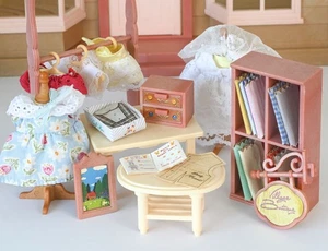 Sylvanian Village Boutique spares. Accessories Dress Maker Tomy Calico Critters - Picture 1 of 17