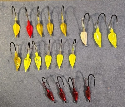 Lote 18 ~ Plantillas de natación Bull Burner tamaños y colores mixtos Jewel Bait de 1/4 a 5/8 oz Foto 1 de 3