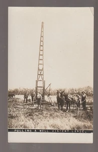 Jennings LOUISIANA RPPC c1910 DOHREN EINES BRUNNENS Ölbohrer Crew VINCENT LEASE LA - Bild 1 von 4