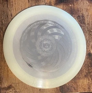 Innova Champion Glow Max. Rare 2013. New 175gm - Picture 1 of 4