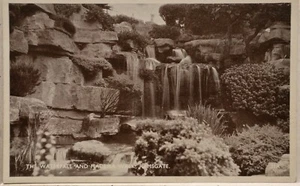 OLD POSTCARD RAMSGATE THE WATERFALL AND MADEIRA WALK - Picture 1 of 2