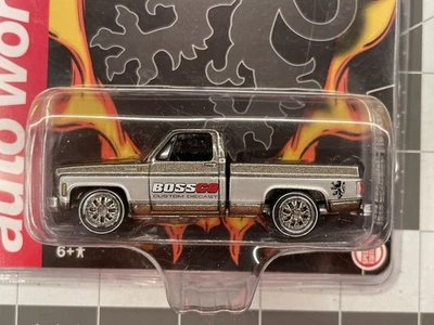 Chevrolet C10 1973 camioneta Auto World X BossCo con versión de logotipo carbón 1248 hecha Foto 1 de 4