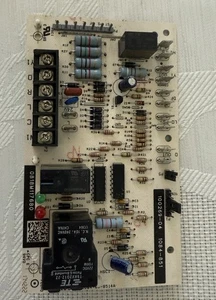 Placa de circuito de control de descongelación Honeywell LENNOX 100269-04 - Imagen 1 de 2