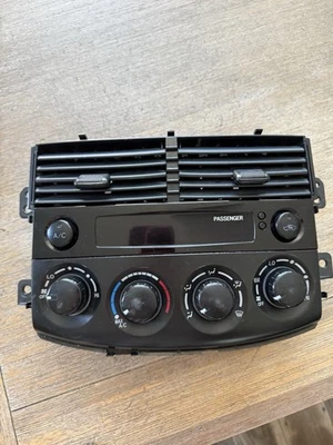 2004-2010 Toyota Sienna Dash Heat AC Temperature Climate Control w/ Vents OEM - Image 1 of 4