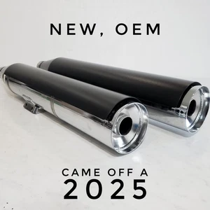 NUEVO 18-2025 OEM Harley M8 Softail Escape Silenciadores Deslizables Negro Escudos Térmicos - Imagen 1 de 12