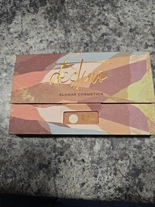 Alamar Cosmetics Destino Eyeshadow Palette • 1.1g x 10 - Picture 1 of 2