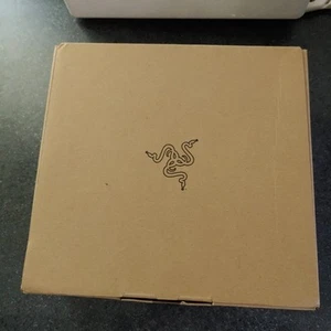 Razer Wolverine V3 Tournament Edition Wired Gaming Controller for Xbox & PC - Picture 1 of 4