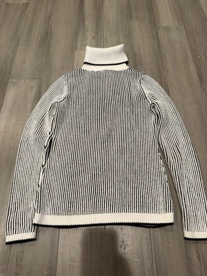 Suéter Zac Posen Negro Marfil Diseño Acanalado Cuello Alto Talla Pequeña Foto 1 de 4