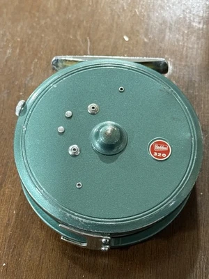 Heddon 320(硬克隆)飞轮功能齐全 状况良好 — 第 1/4 张图片