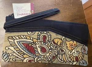 Dwaraka Wristlet Hand Painted Artisan Kalamkari Art Purse Ethnic Flowers & Bird - Picture 1 of 8