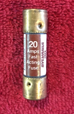 Sylvania GTE  20 AMP 250 VOLT Fast-Acting Class K5 FUSE  (Lot of 26) - Image 1 of 3