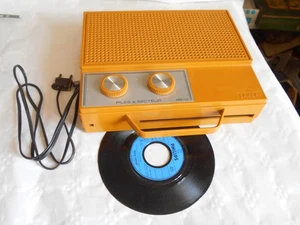 Vintage Lansay Super T220 Mange Disque handbag Record player 45rpm France 1970s - Picture 1 of 5